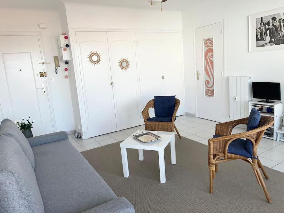Hendaye Plage Charmant Studio 2Pers Avec Grande Terrasse Vue Mer ภายนอก รูปภาพ